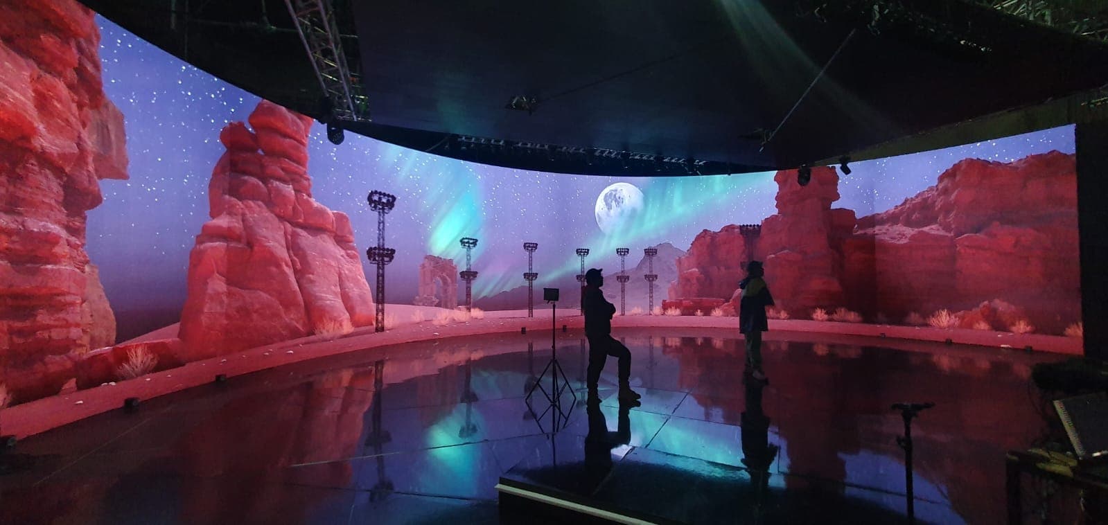 At Madis Studio in Chile, projecting an Unreal Engine scene created for a music video by the band Kudai.